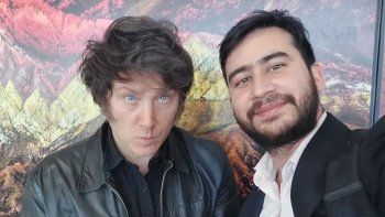 Nahuel Sotelo junto a Javier Milei. Nahuel Sotelo junto a Javier Milei.