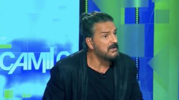 Ricardo Arjona se retira molesto de una entrevista con Camilo Egaña de CNN en Español Ricardo Arjona se retira molesto de una entrevista con Camilo Egaña de CNN en Español