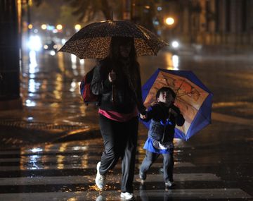 Rige un alerta por lluvias fuertes en Buenos Aires y otras cinco provincias
