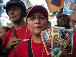 venezolanos salieron a las calles por la salud de chavez venezolanos salieron a las calles por la salud de chavez