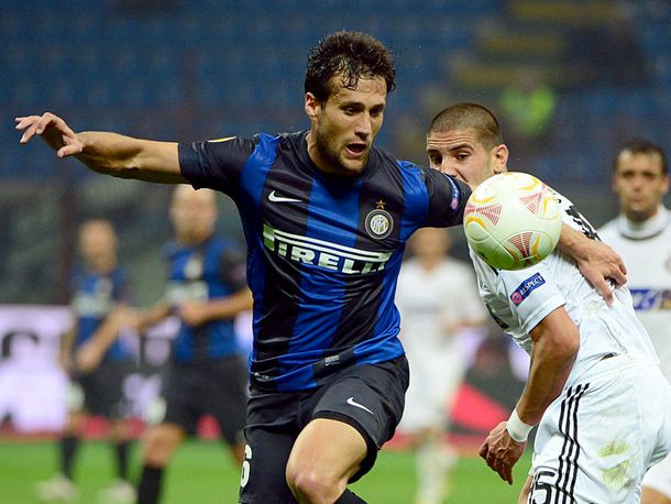 Hay polémica en Italia por el jugador argentino que cambió de vereda