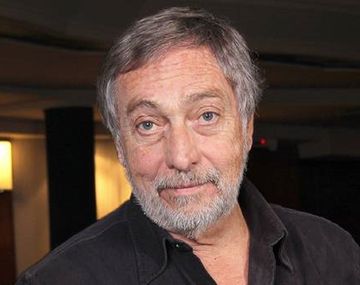 Luis Brandoni: Hace 32 años que me hacen la seña de las empanadas