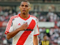 river se queda sin trezeguet para el partido ante tigre river se queda sin trezeguet para el partido ante tigre