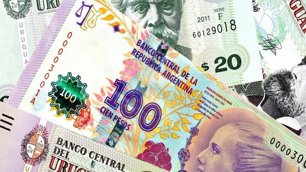 Aquellos que viajen desde Uruguay hacia Argentina deberán optar entre varios tipos de dólar.