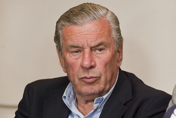 Oficializan la renuncia de Juan Carlos Mazzón