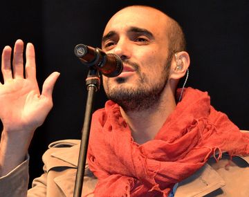 ¿Efecto Lali? Abel Pintos también tuvo un mal trago en un recital