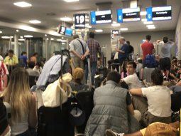 el temporal paralizo aeroparque: demoras y cancelaciones en la previa de navidad el temporal paralizo aeroparque: demoras y cancelaciones en la previa de navidad