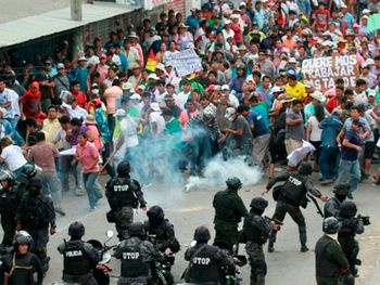 Amnistía reclama la derogación del decreto que da impunidad a los militares en Bolivia