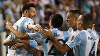 la magia de messi alcanzo la portada del chicago tribune otra vez la magia de messi alcanzo la portada del chicago tribune otra vez