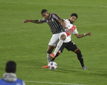 River cayó ante Fluminense pero se metió en los octavos