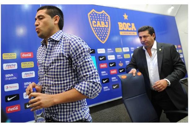 Riquelme felicitó a Angelici y dijo que le tiene confianza en el nuevo mandato en Boca