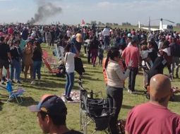 imagenes sensibles: un avion se estrello en un festival en santa fe y hay dos muertos imagenes sensibles: un avion se estrello en un festival en santa fe y hay dos muertos