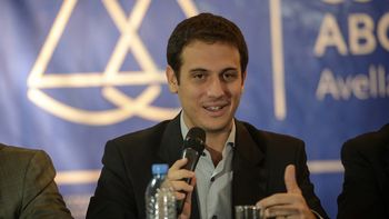 julian alvarez defendio la ley de abastecimiento, pero advirtio a los picaros julian alvarez defendio la ley de abastecimiento, pero advirtio a los picaros