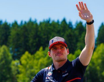 El pase bomba que sacudiría la F1: Mercedes va por Verstappen y hay una cláusula clave