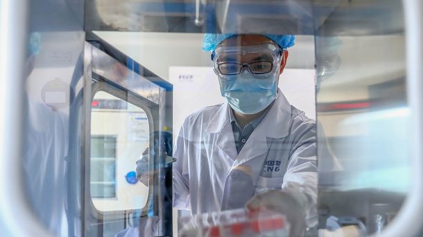 Una vacuna china contra el coronavirus podría aplicarse masivamente a principios de 2021