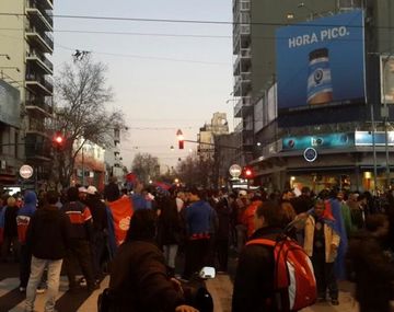 Los hinchas de San Lorenzo viven la final de la Copa como si fuera un Mundial