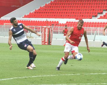 El ex Boca sumó otro gol en un amistoso para Independiente