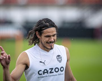 Cerca: medios europeos aseguran que Cavani jugará en Boca
