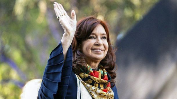 Cristina Fernández de Kirchner: Es por la Patria.