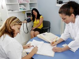 paro de clinicas deja sin atencion a 5 millones de afiliados paro de clinicas deja sin atencion a 5 millones de afiliados