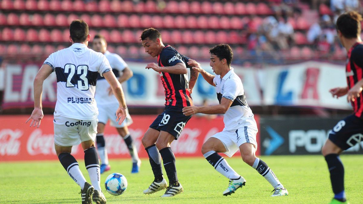Con un calor agobiante, Gimnasia le ganó a San Lorenzo en el Bajo Flores