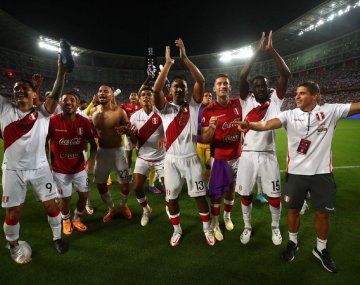 La bandera de Perú que usó a Google para burlarse de Chile