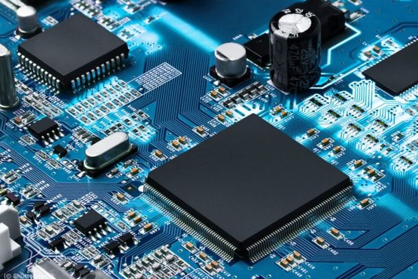 La IA aumenta la demanda de chips y semiconductores: ¿qué pasará con los precios de celulares y computadoras?