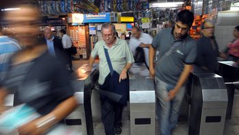 confusion por el pasaje del subte: la ciudad aclaro que el boleto vale $4,50 confusion por el pasaje del subte: la ciudad aclaro que el boleto vale $4,50