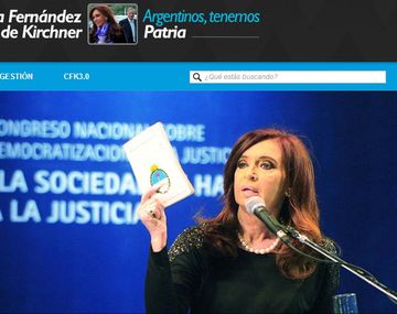Cristina presentó en Twitter su nueva página web