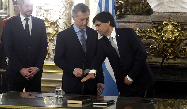 Lacunza juró como ministro de Hacienda