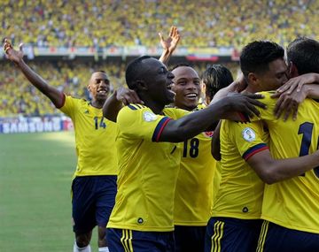 Colombia aplastó a Uruguay y le impidió llegar a la cima