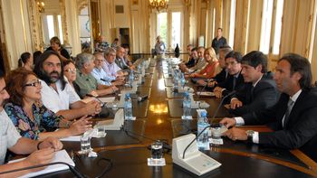 docentes ponen en duda el inicio de las clases a nivel pais docentes ponen en duda el inicio de las clases a nivel pais