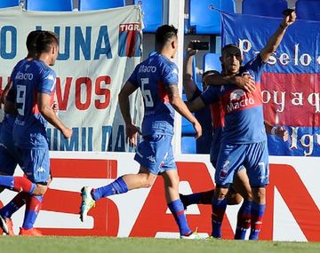 El inoxidable Luna sigue dándole alegrías a Tigre