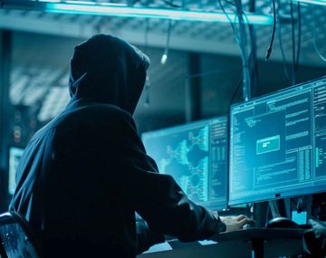 Alerta: hackearon famoso sitio para adultos y amenazan con exponer datos de los usuarios