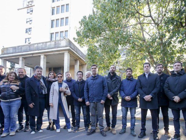 Qué dirigentes acompañaron a Cristina Kirchner en Comodoro Py