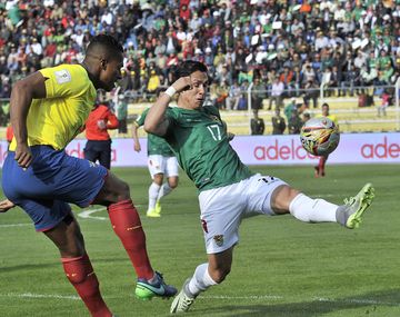 Bolivia y Ecuador chocan en La Paz por Eliminatorias