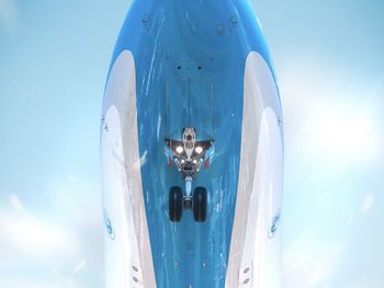 Cómo seguir en vivo el vuelo que viaja a buscar la vacuna Sputnik V