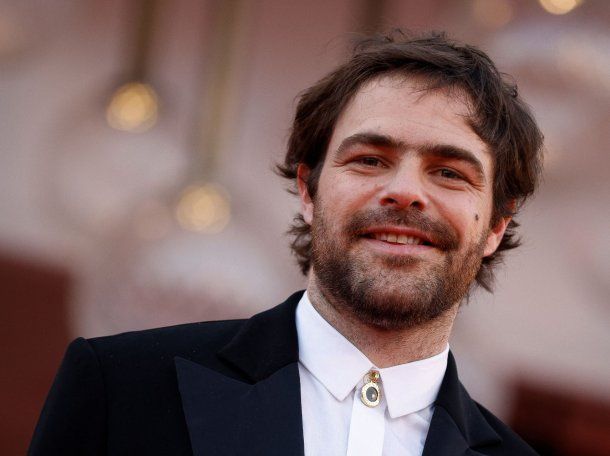 Peter Lanzani apareció en Olga después del escándalo con Lali Espósito