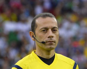 Un árbitro turco dirigirá la semifinal entre Argentina y Holanda en Sao Paulo