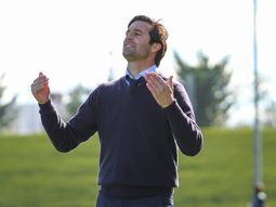 Santiago Solari en el predio de la cantera del Real Madrid