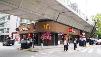 mcdonalds inauguro nuevo local en el barrio chino, el unico del pais con productos inspirados en la cocina oriental mcdonalds inauguro nuevo local en el barrio chino, el unico del pais con productos inspirados en la cocina oriental