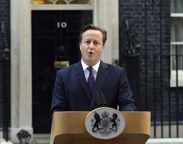 El premier británico promete reformas luego del triunfo del no en Escocia