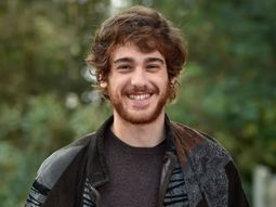 Esta serie italiana de Netflix conquista a los espectadores con su historia de drama atrapante.  Esta serie italiana de Netflix conquista a los espectadores con su historia de drama atrapante.