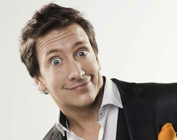 Nico Vázquez debuta como conductor de televisión