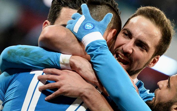 Imparable: Higuaín marcó un doblete para que gane Nápoli