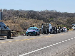 El lugar del accidente en Valle de Santiago. El lugar del accidente en Valle de Santiago.