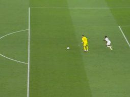 El blooper del arquero de Portugal que casi termina en el empate de Ghana