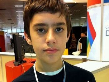 Un chico de 12 años, contratado por Google como programador