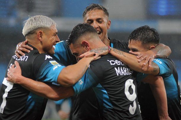 Racing goleó a Godoy Cruz por la sexta fecha de la Liga Profesional de Fútbol y quedó como escolta del puntero