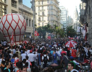 Hinchas de Huracán se manifestaron en la Legislatura porteña
